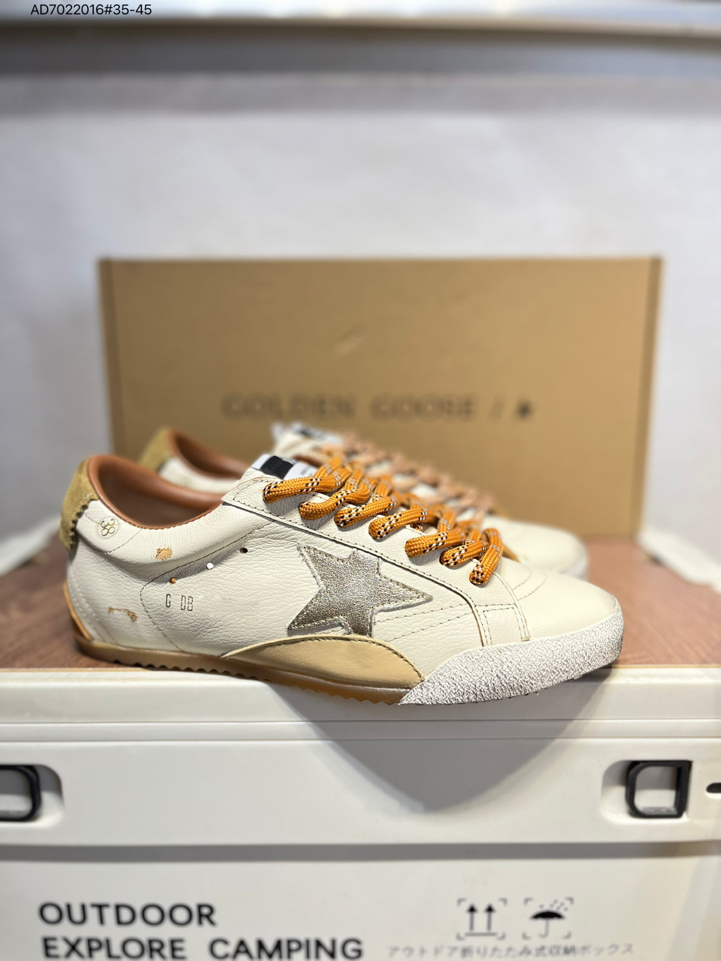 Shiny Board Shoes for Holiday Parties Leisure Skateboarding Shoes True Star Leather Low-Top Luxury GOLDEN Stars Women Men Casual Sneaker size 35-45