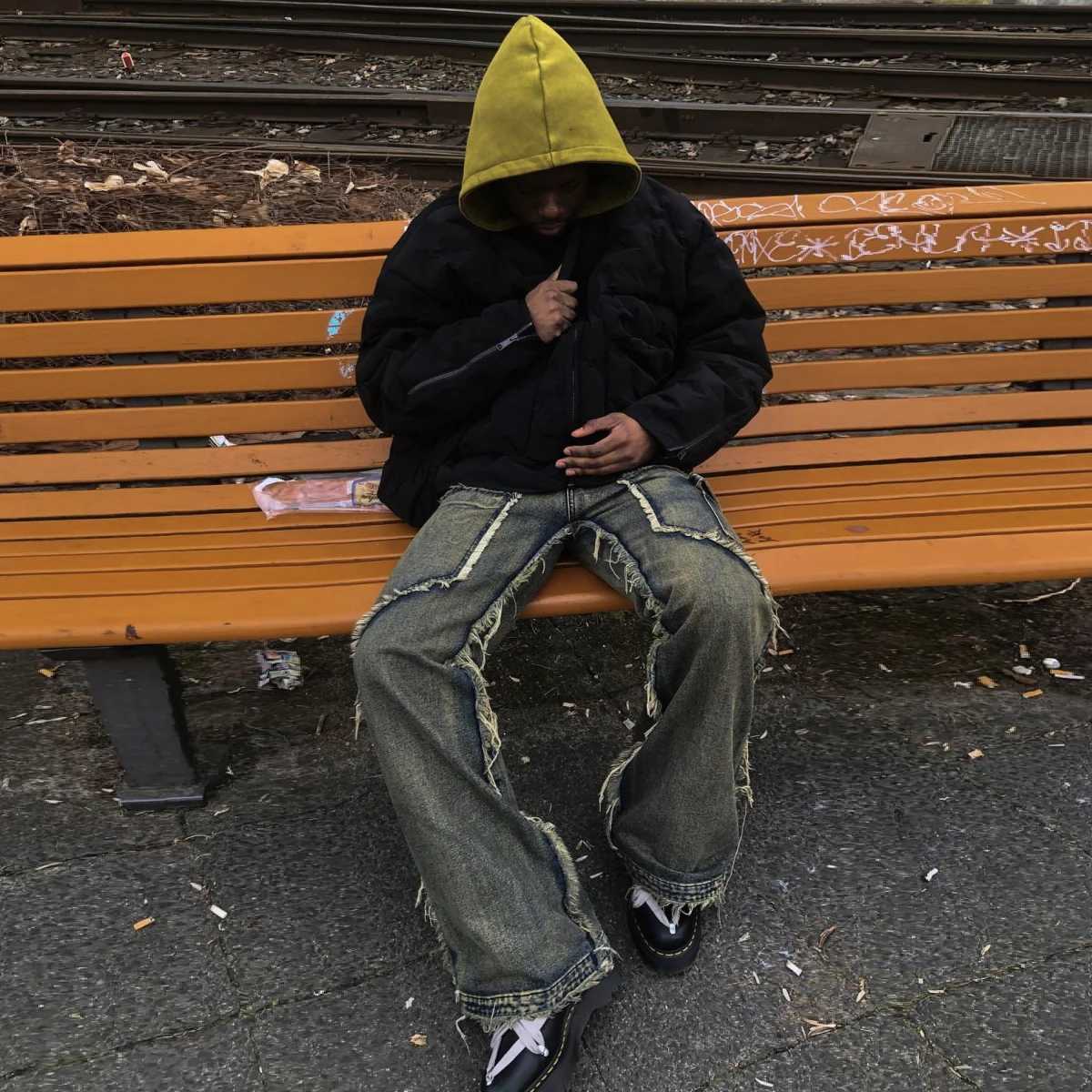 Mens Streetwear Y2k Heavy Craft Washed Flared Jeans Hip Hop Distressed Denim Pants Women Slim Straight Tassel Jeans Raw Edge W250612