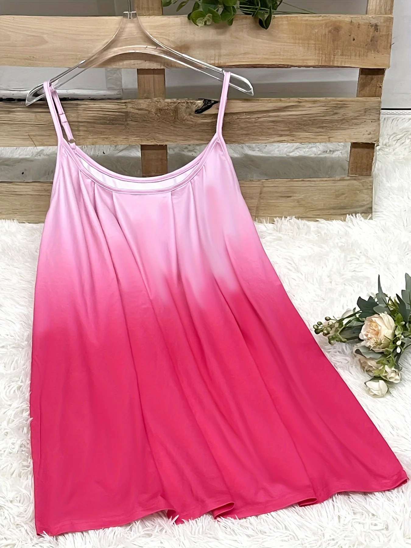 Plus Size Womens Gradient Sleeveless Tank Top Flowy Casual Summer Blouse with Scoop Neckline Perfect for Daily Wear 250611Z