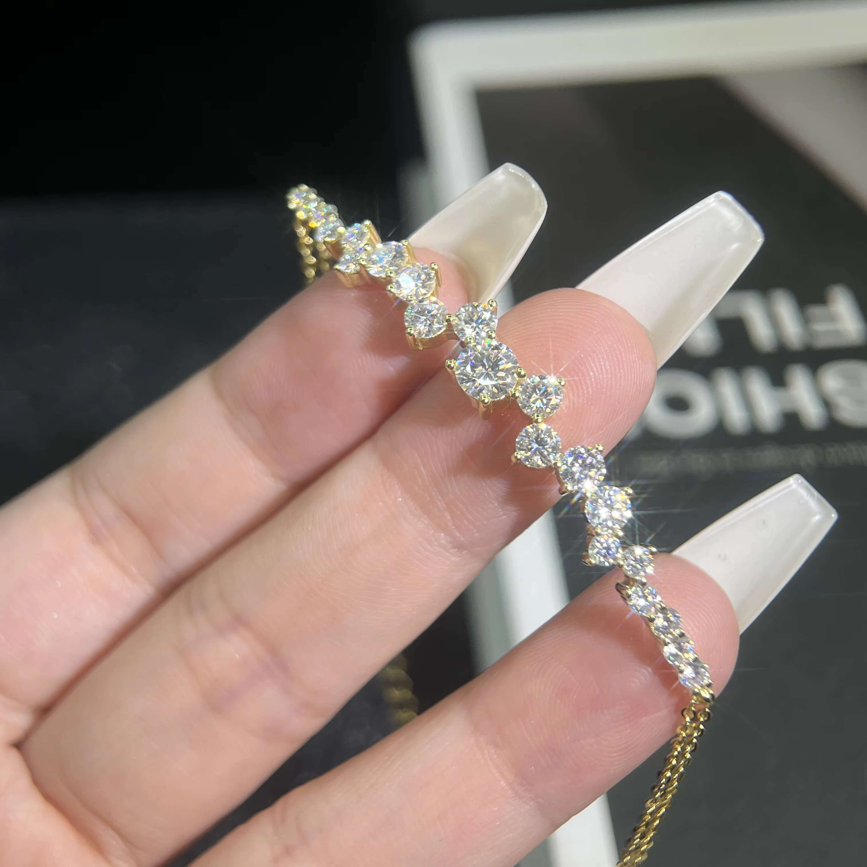 Luxury 14k 18k Glod Plated S925 Silver Moissanite Bracelet for Women VVS D Color Single 5mm Full Moissanite Bangle for Wedding