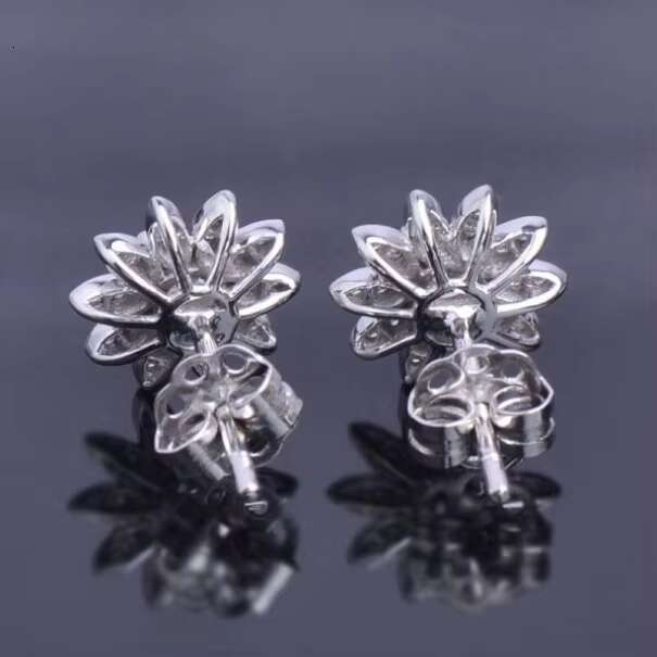 925 Sterling Silver Moissanite Diamond Earrings Fashion Jewelry with Unique Design Lab-Grown Moissanite Stud Earrings With GRA