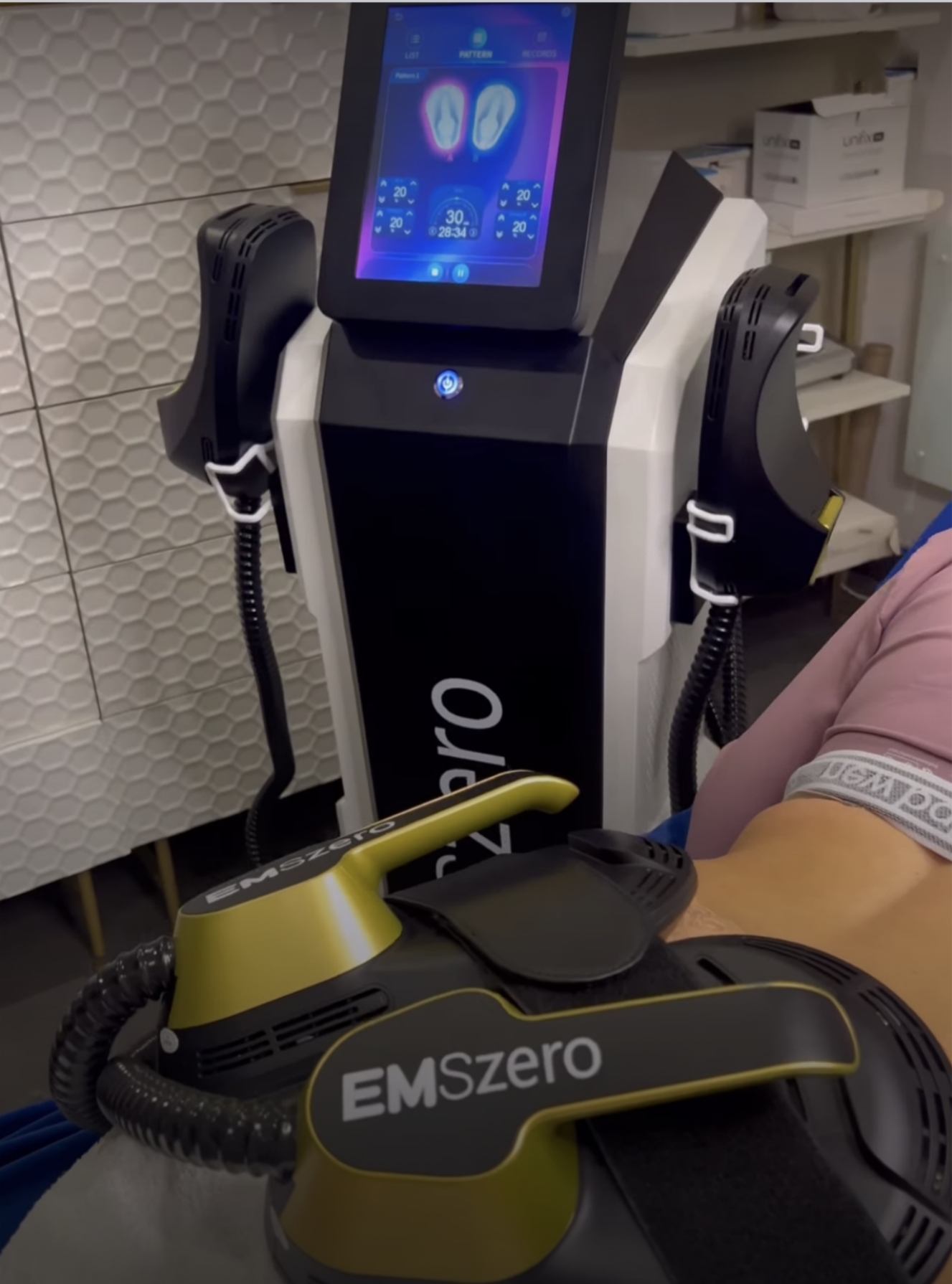 EMS Body Sculpting Machine EMSZERO HI-emt 6500W Fat Reduction Tighten Skin Build Abs Improve Body Shape Professional Beauty Salon Slimming Equipment
