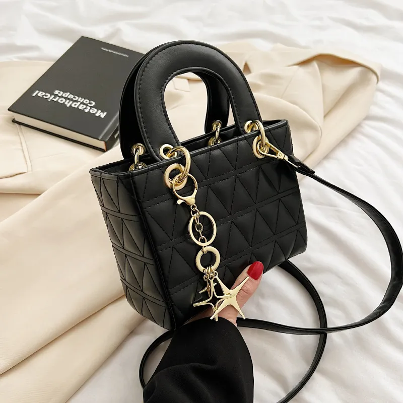 Designer Shoulder Bag Crossbody Purse Ladies Fashion Mini High Quality Leather Zipper Armpit New Bagqq 6a