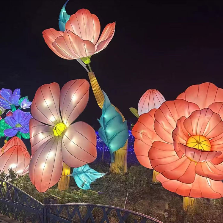 Animal-Themed Outdoor Illumination Pieces for Residential Landscaping