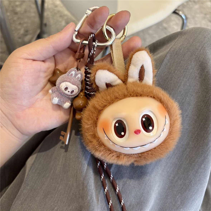Labubu Fluffy Designer Keychain For Women Lovely Mens Bag Charm Cute Purse Charm Keyring 3 Colors Key Chains