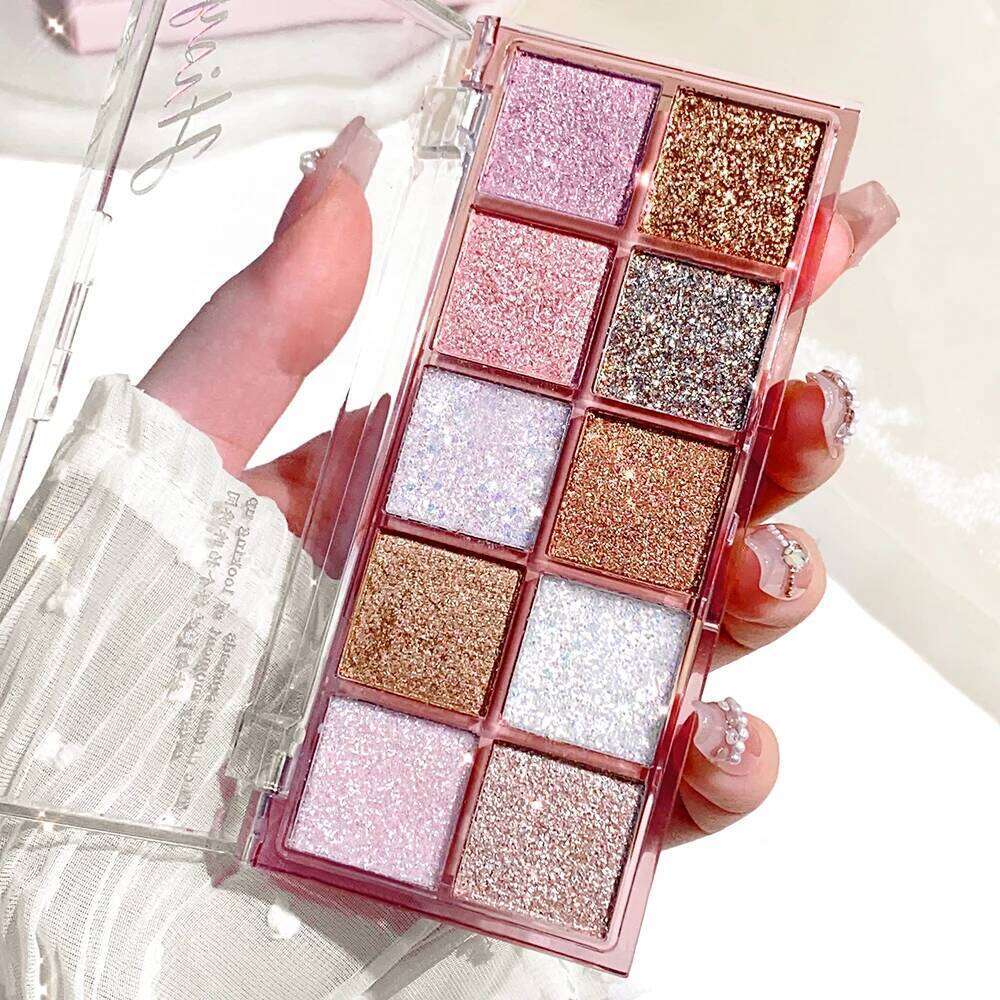Palette de fards à paupières hautement pigmentées avec finitions de paillettes mates et chatoyantes - Perfect for sic festival maquillage livrais