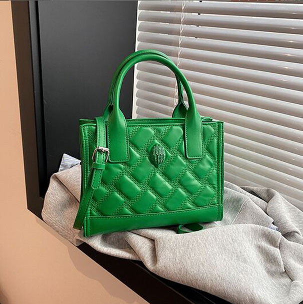 Evening Bags 2025 designer bag fashionable commuting large capacity handbag light crossbody bag for women