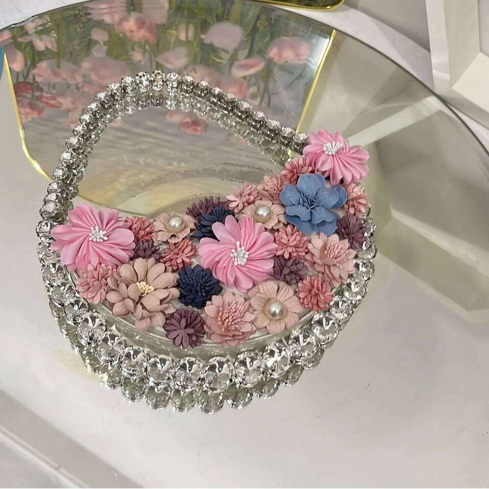 Dia Pearl Flower Half Moon Handbags Designer Crystal Shoulder Bag Rhinestone Bucket Bags for Women Clutch