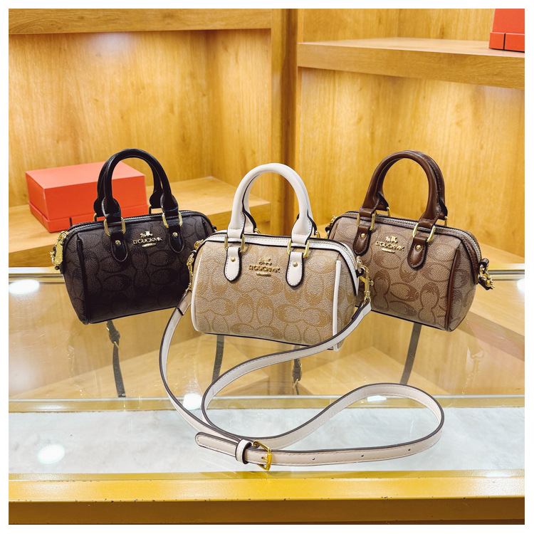 New free shipping designer bags for womens black brown white Casual and versatile temperament popular hand-held crossbody bag