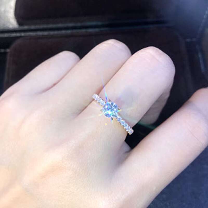 Fashion Silver Plated Simulated Diamond Ring Anniversary Promise Minimalist Jewelry Women Zirconia Zircon Engagement Ring