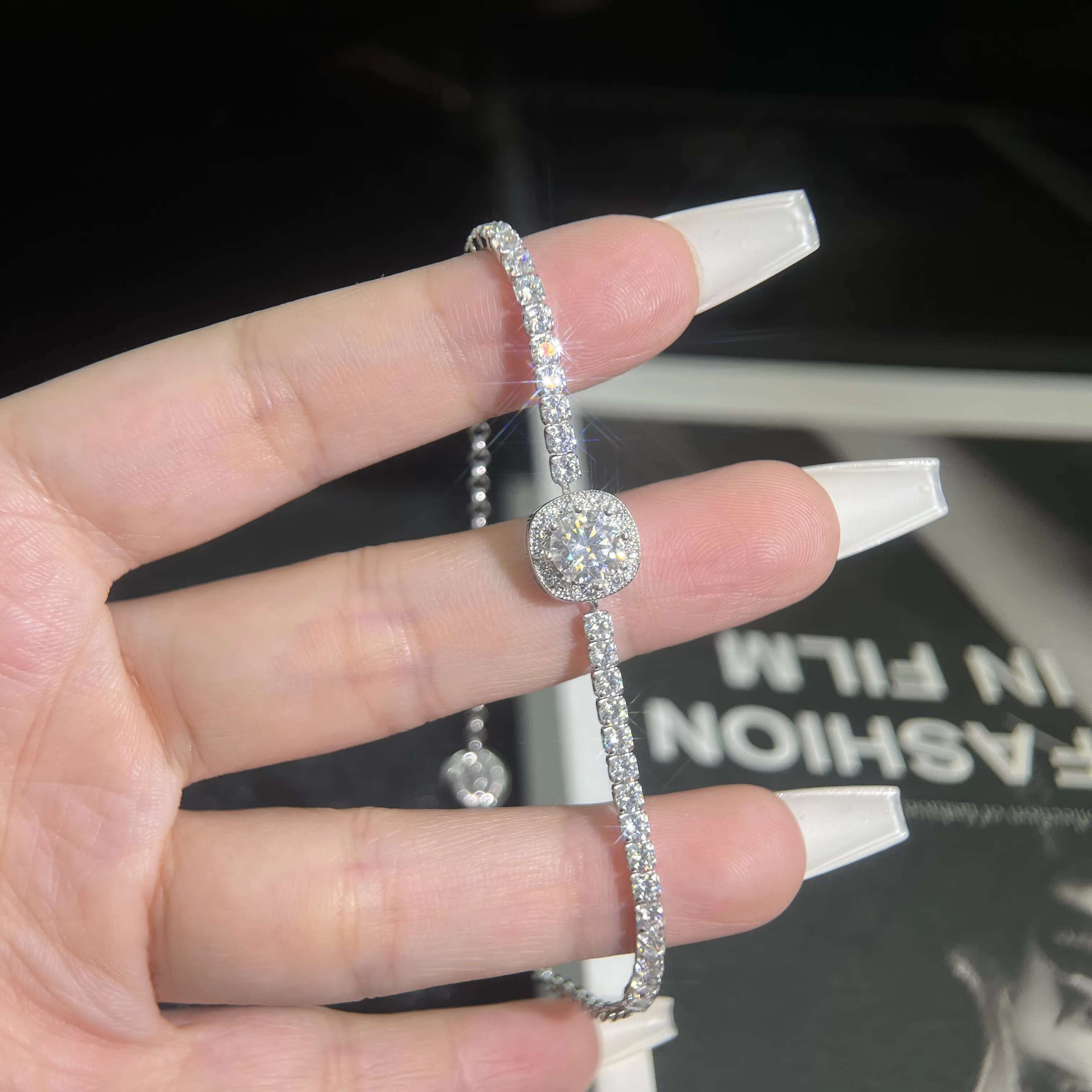 Wholesale S925 Sterling Silver VVS 1ct D Color Moissanite Diamond Tennis Bracelet for Women Wedding Engagement Fine Jewelry