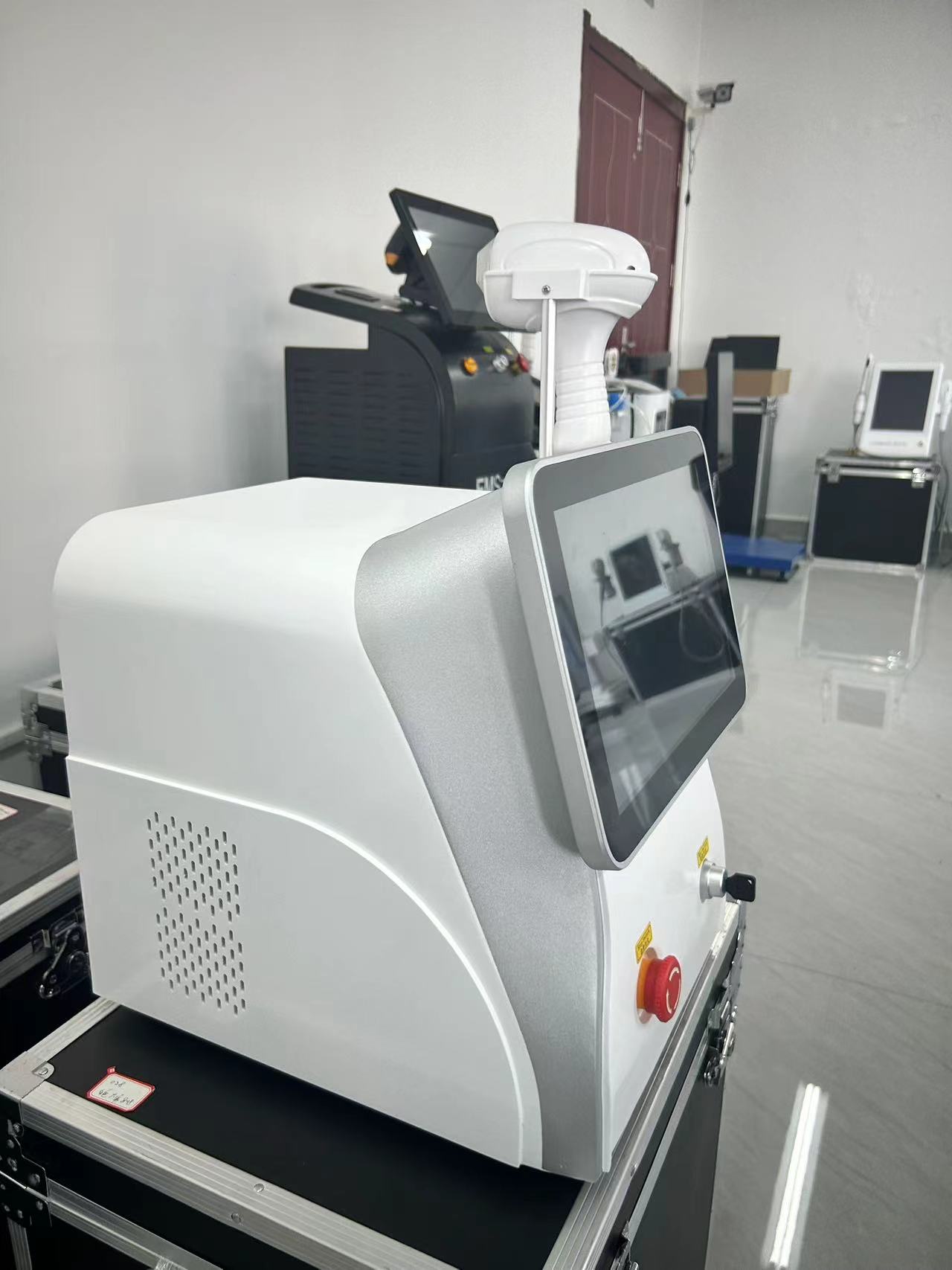 Portable Diode Laser Hair Removal Device Triple Wavelength Permanent Painless Treatment Machine For Women And Men Home Beauty Care