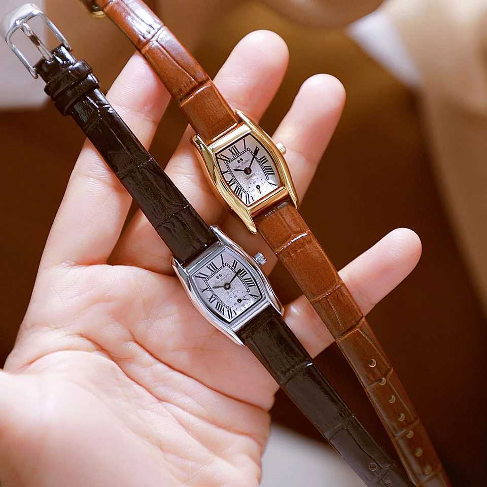 Womens Fashion High Quality Retro Leather Strap Quartz Watch for Women Small Square Dial Ladies Waterproof Clock XJ250612