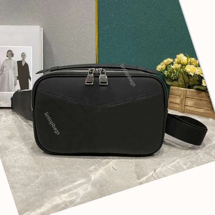 Bumbag Cross Body Waist Bags Bumbags flowers Famous soft leather Luxurys designers bags Men's Messenger bag chest pack shoulder bag travel bag