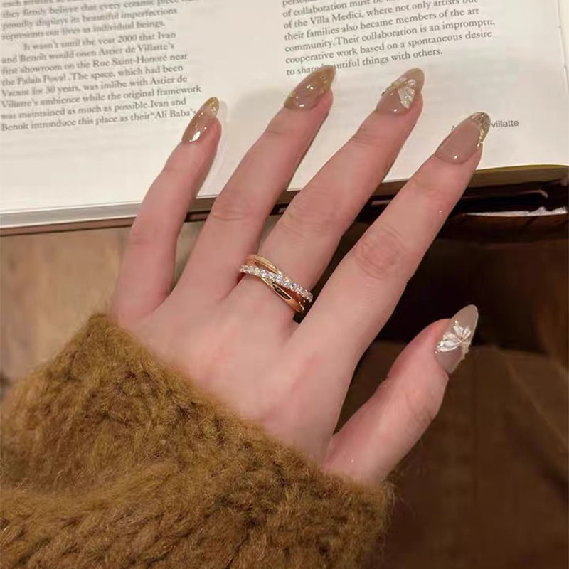 2025 Unique Ins Top Sell Wedding Rings Luxury Jewelry Real 100% 925 Sterling Silver Rose Designer Gold Fill Pave White Lab Moissanite Diamond Eternity