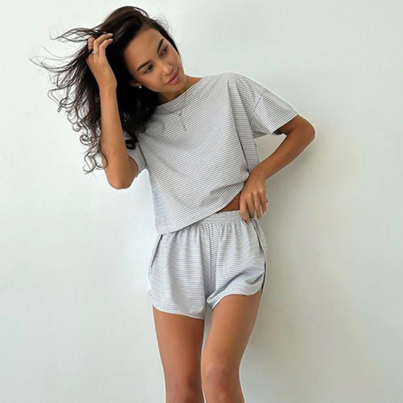 X184-European and American autumn knitted striped pajamas loose short-sleeved shorts suit fashionable outer wear home clothes for women