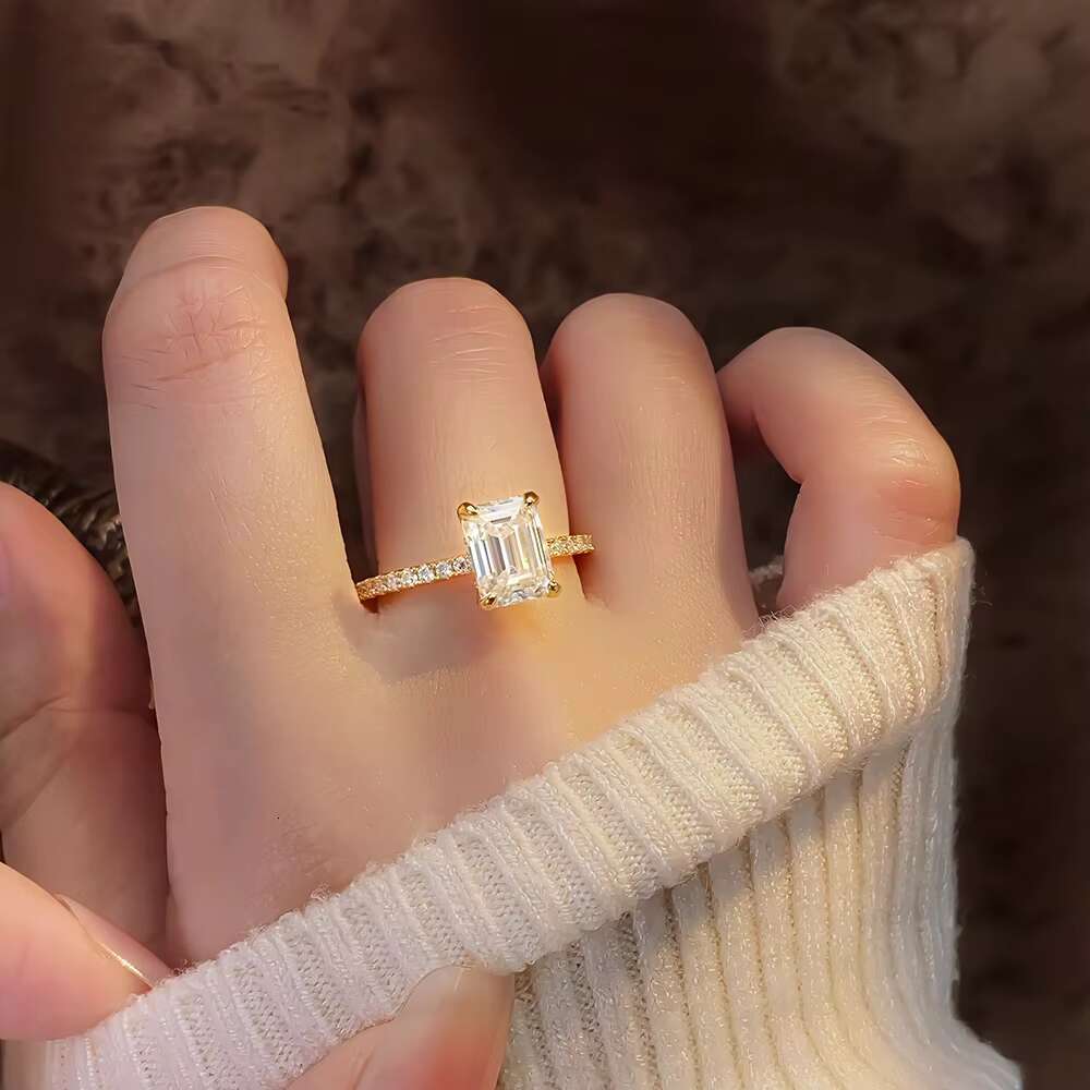 925 Silver 2.2 Ct Princess Cut VVS Moissanite Engagement Ring Gorgeous Rhodium Plated Wedding Rings for Women and Girls