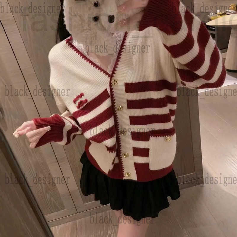 Women's Knits & Tees Designer Designer Brand Women's Clothing High Version Autumn And Winter New Item Niche Design Striped Letter Knitted Cardigan JRCR