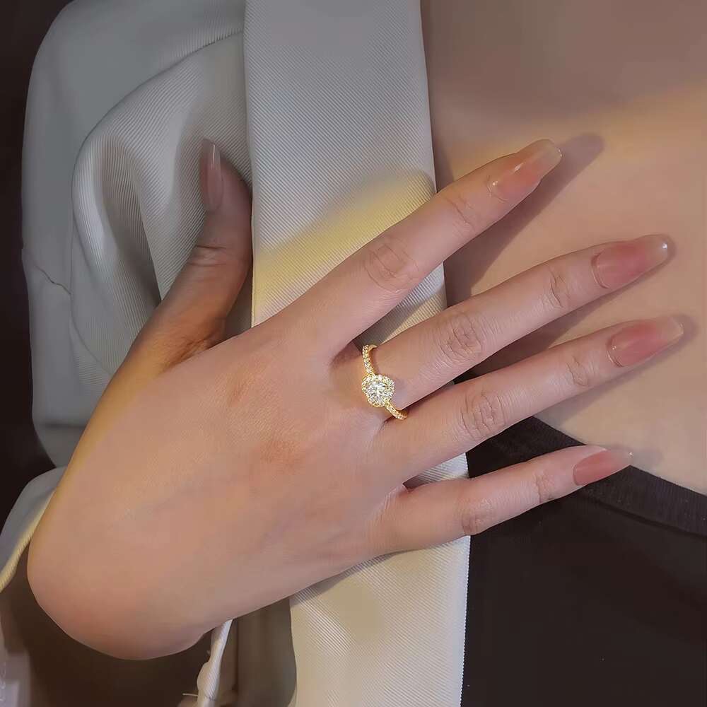 925 Sterling Silver Womens Engagement Rings Elegant Heart VVS Moissanite Wedding Promise Rhodium Elegant Jewelry for Parties