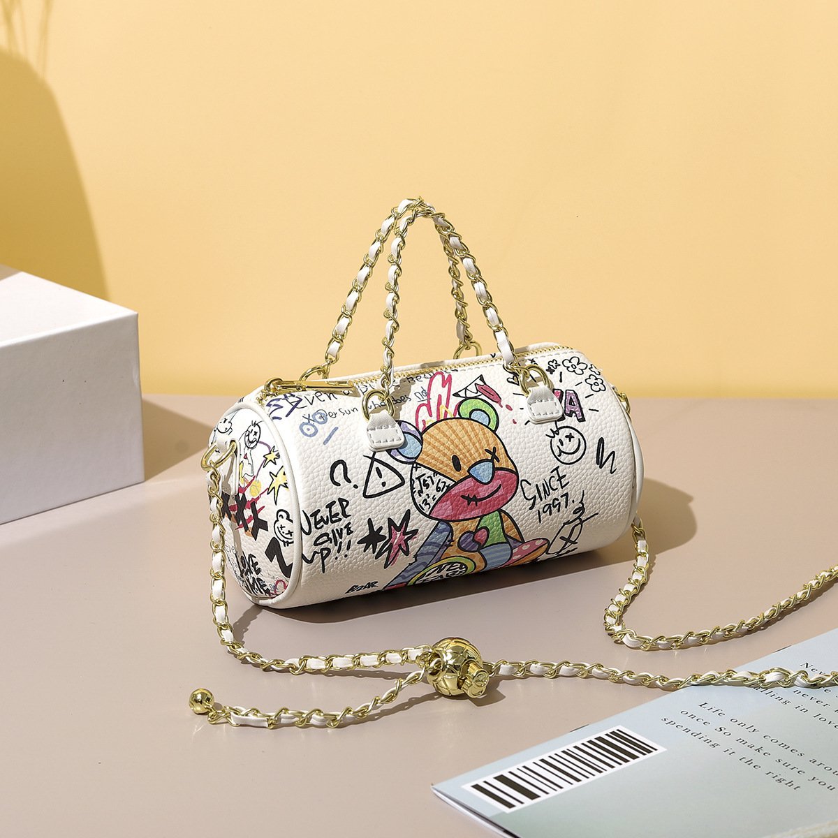 Free Shipping 2025 Summer New Designer Bag Trendy Fashion High Quality Shopping Bag High End Leather Bear Graffiti Underarm Cylindrical Handbag