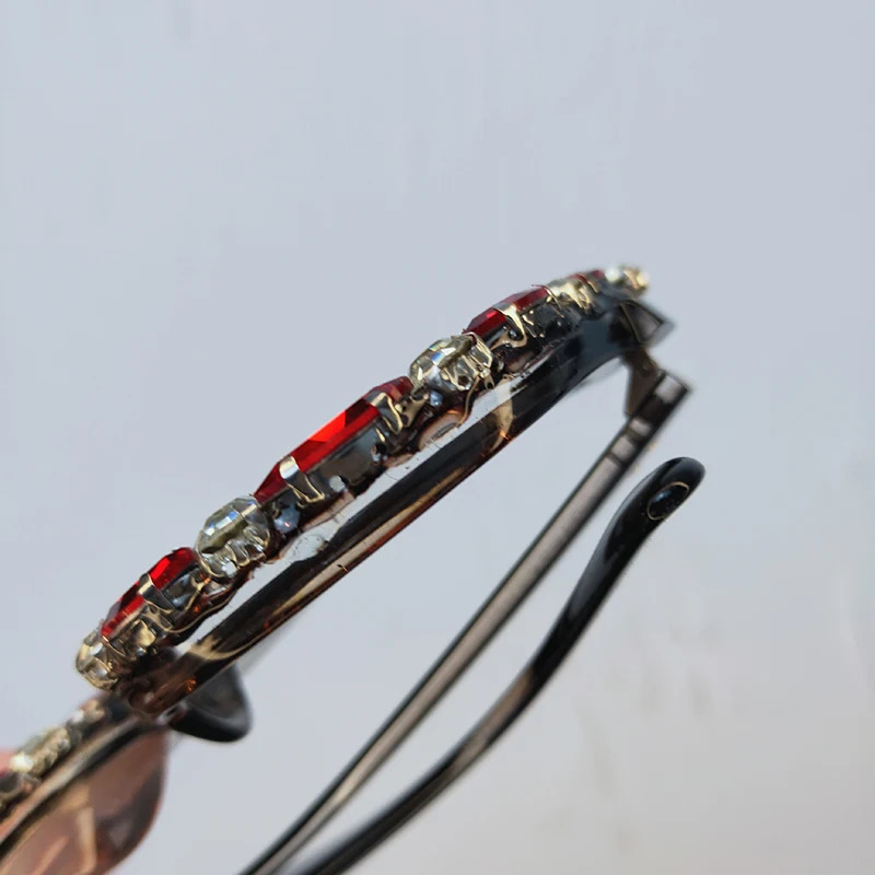 Oversized Red Rhinestone Sunglasse and Men Fashion Bling Sun Glasses Shades le tes de sol para mujer 250609
