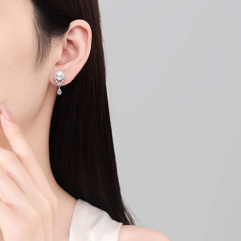 Moissanite Stud Earrings S925 Sterling Silver with Natural Freshwater Pearls, V-Shaped Elegant High-End Earrings for Women, Fashion Jewelry Wholesale