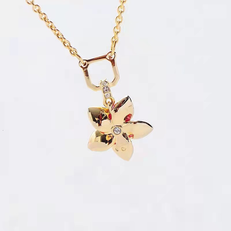 Elegant Crystal n Pendant Necklace Tropical Flower Charm Delicate Collar Chain for Women Z250910