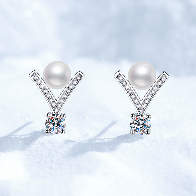 S925 Sterling Silver Earrings, Women's Korean Style V-Shape D-Color 60-Point Moissanite Studs, Freshwater Pearl Earrings, High-End Fashion Earrin