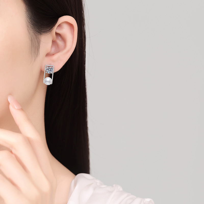 S925 Sterling Silver Stud Earrings, Women's Affordable Luxury French Geometric Moissanite Earrings, D-Color 1-Carat Studs, High-End European and 