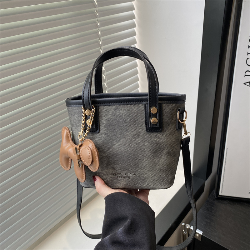 Fashionable women s bucket bag new multifunctional trend style single trend shoulder crossbody bag designer bag retro women s handbag