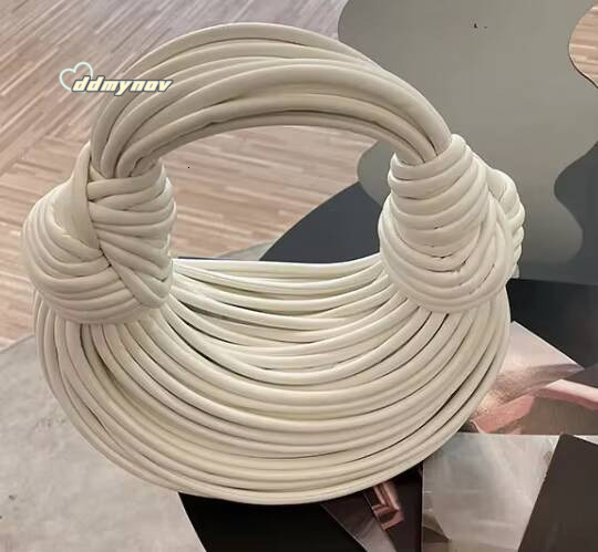 Handbags for Women 2024 New Gold Luxury Designer Brand Handwoven Noodle Bags Rope Knotted Pulled Hobo Silver Evening Clutch Chic ddmynov