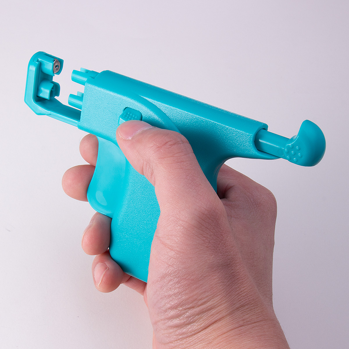 Ear piercer can only be used for 4mm head ear studs They are fast easy to operate and the product can be reused, Plastic