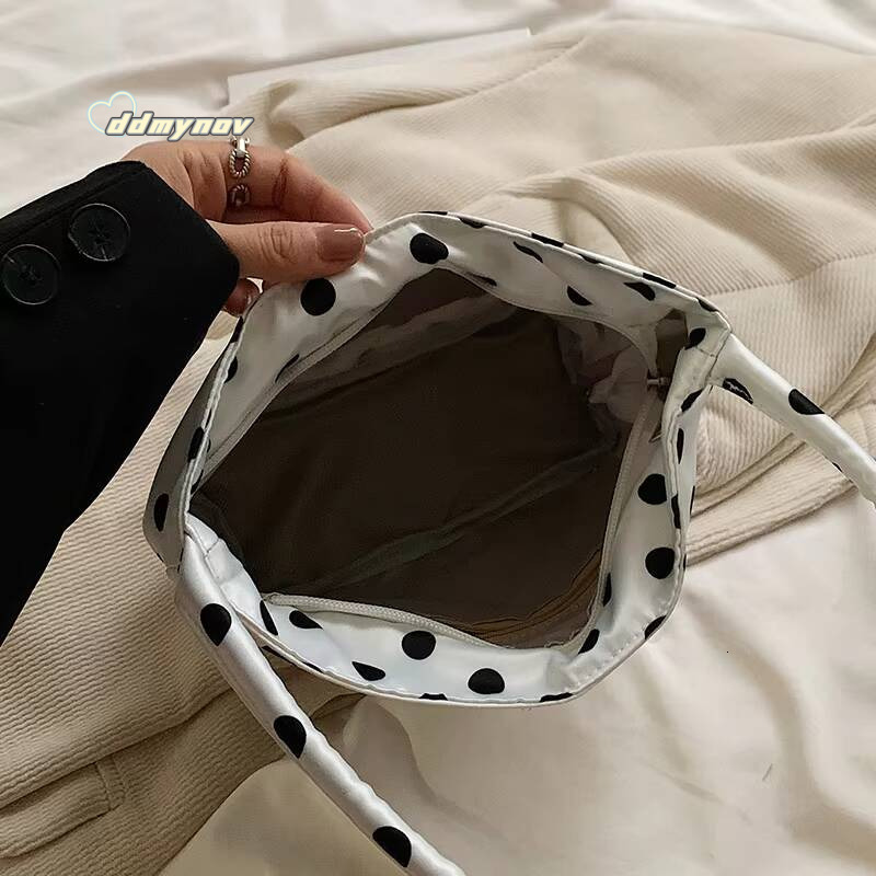 1pcs pure color polka dot shoulder fashion armpit bucket bag comes with pendant ddmynov