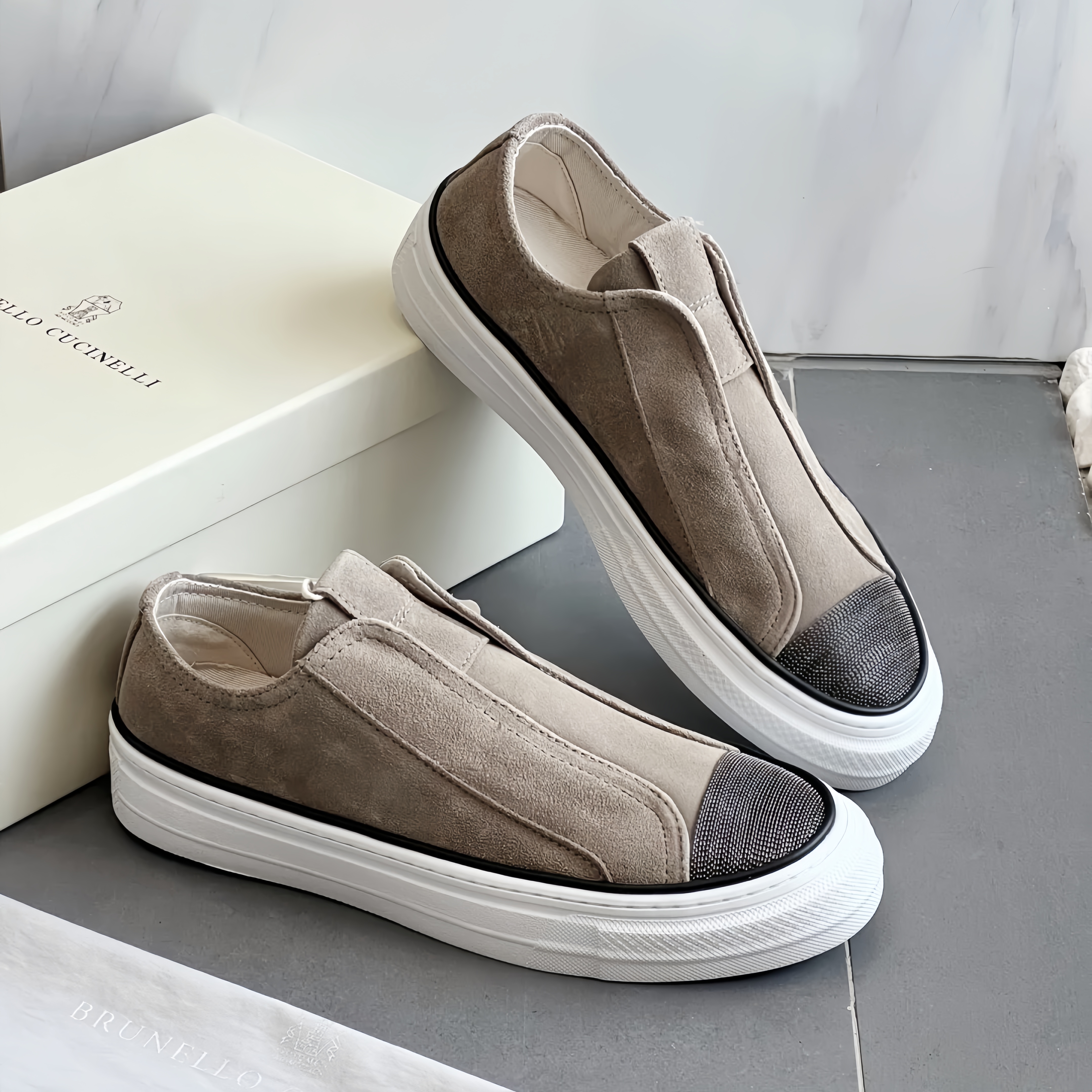 DHgate brunello cuccinelli crochet Sneaker Designer Casual Shoe Womens Low Top Loafer Track Outdoor sport suede Leather Shoes Fashion canvas trainer Hike run shoe