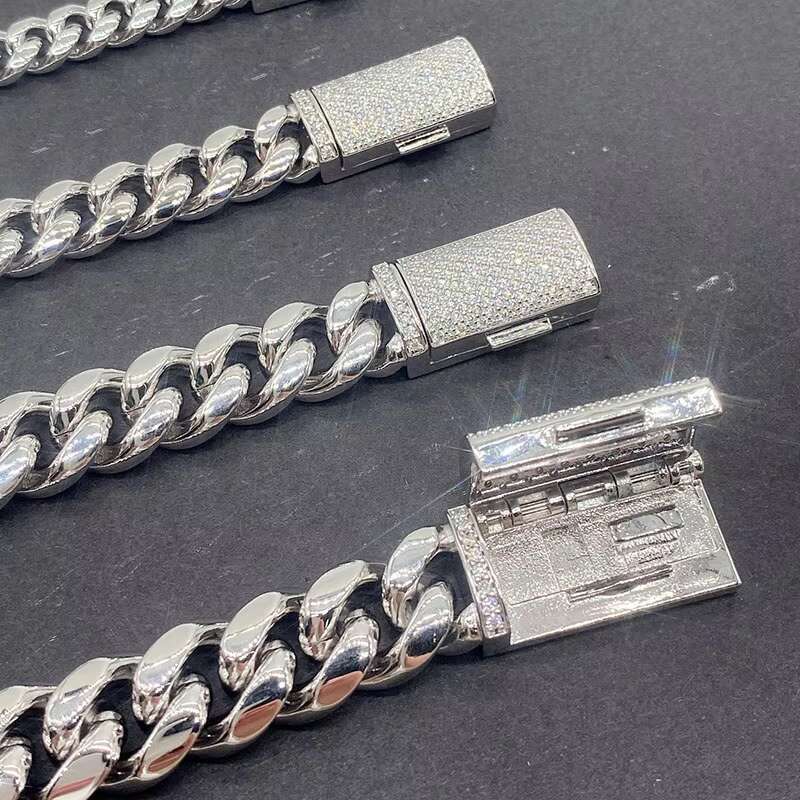 Blues Iced Out Diamond Clasp 8mm 10mm 12mm 14mm Thick Miami Cuban Moissanite Stainless Steel Gold Cuban Chain Necklace