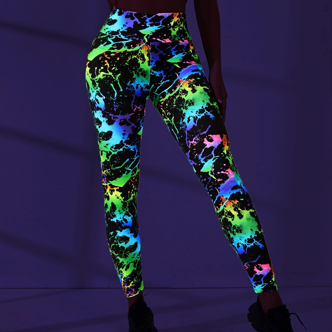 Nude-Colored Athletic Leggings with Lifting Effect Suitable for Gym
