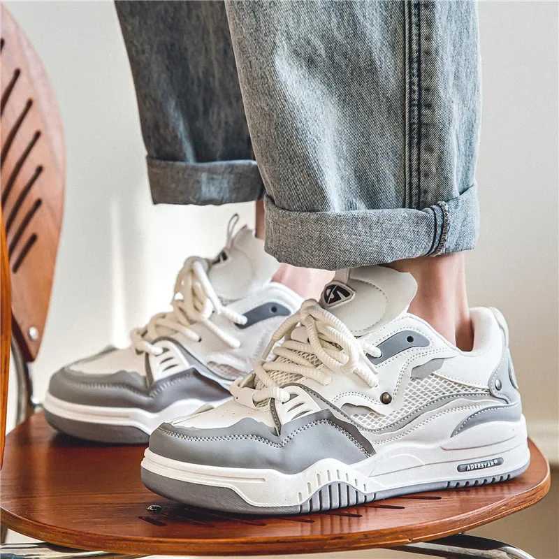 Mens Vulcanized Shoes Trendy Personalized Teenagers Casual Shoes Round Toe Lace-Up Plus Size Platform Shoes Men Shoes For Sale Z250613