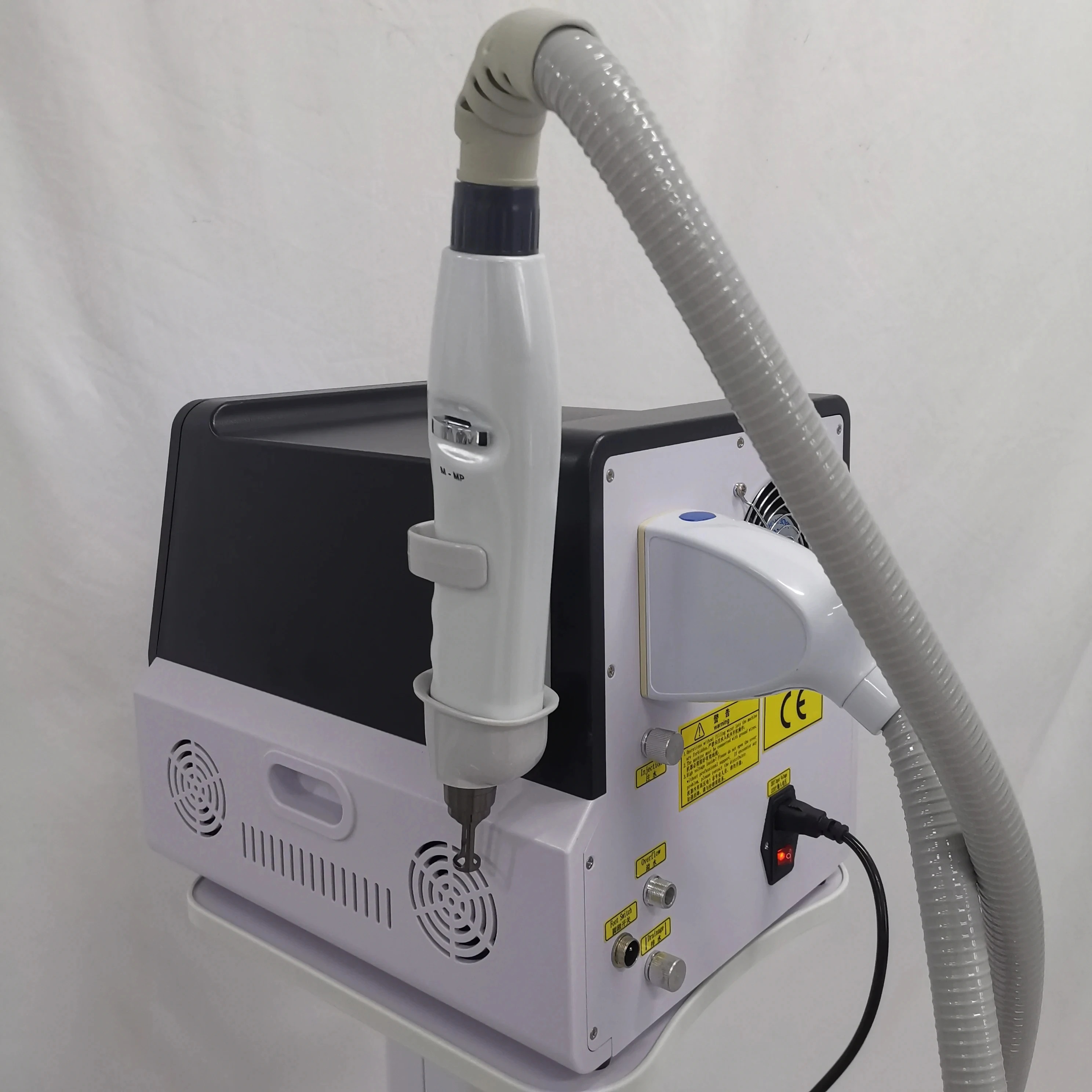 Diode Laser Pigment Removal Device Quickly Removes Black, Blue And Red Tattoos Painlessly and Quickly Recovers Factory Price