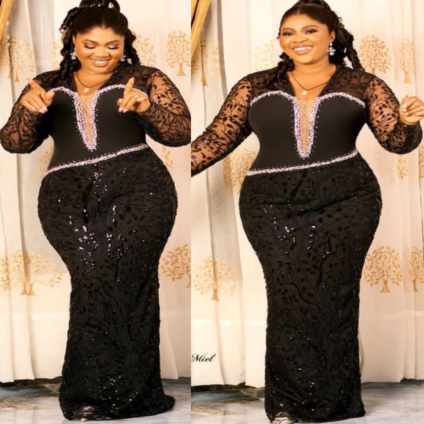 Black Sheath Prom Dresses 2025 Crystals Beaded Sequined V-neck Evening Formal Party Second Birthday Engagement Gowns Plus Size Dress For Special Occas