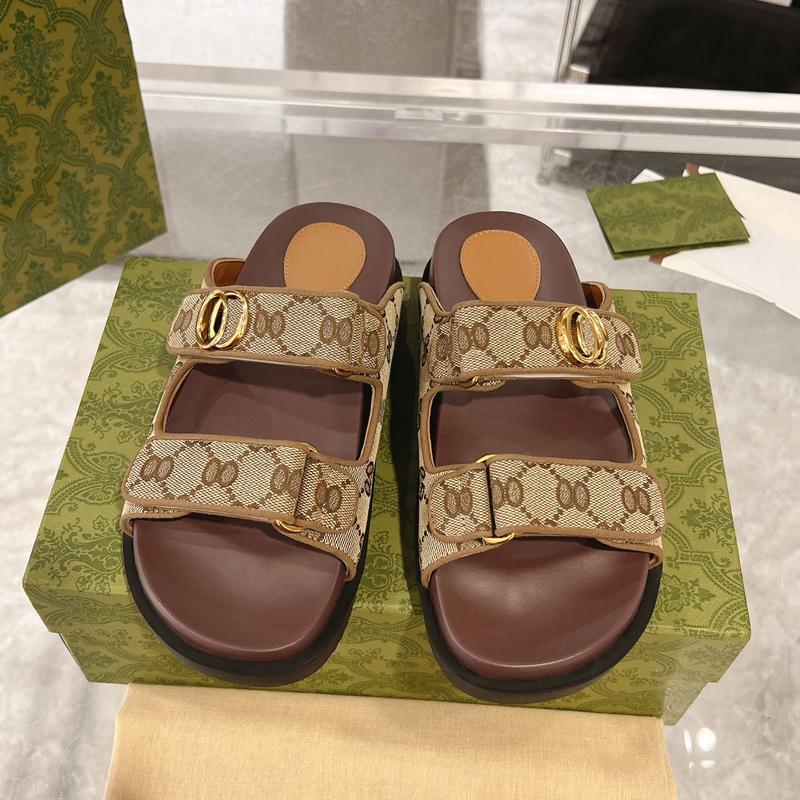 Designer Sandals woman Slippers Summer Slide Flip Flops Luxury Flat Thick Bottom Embroidered Printed Jelly Rubber Leather Women Dress Shoes size 35-42