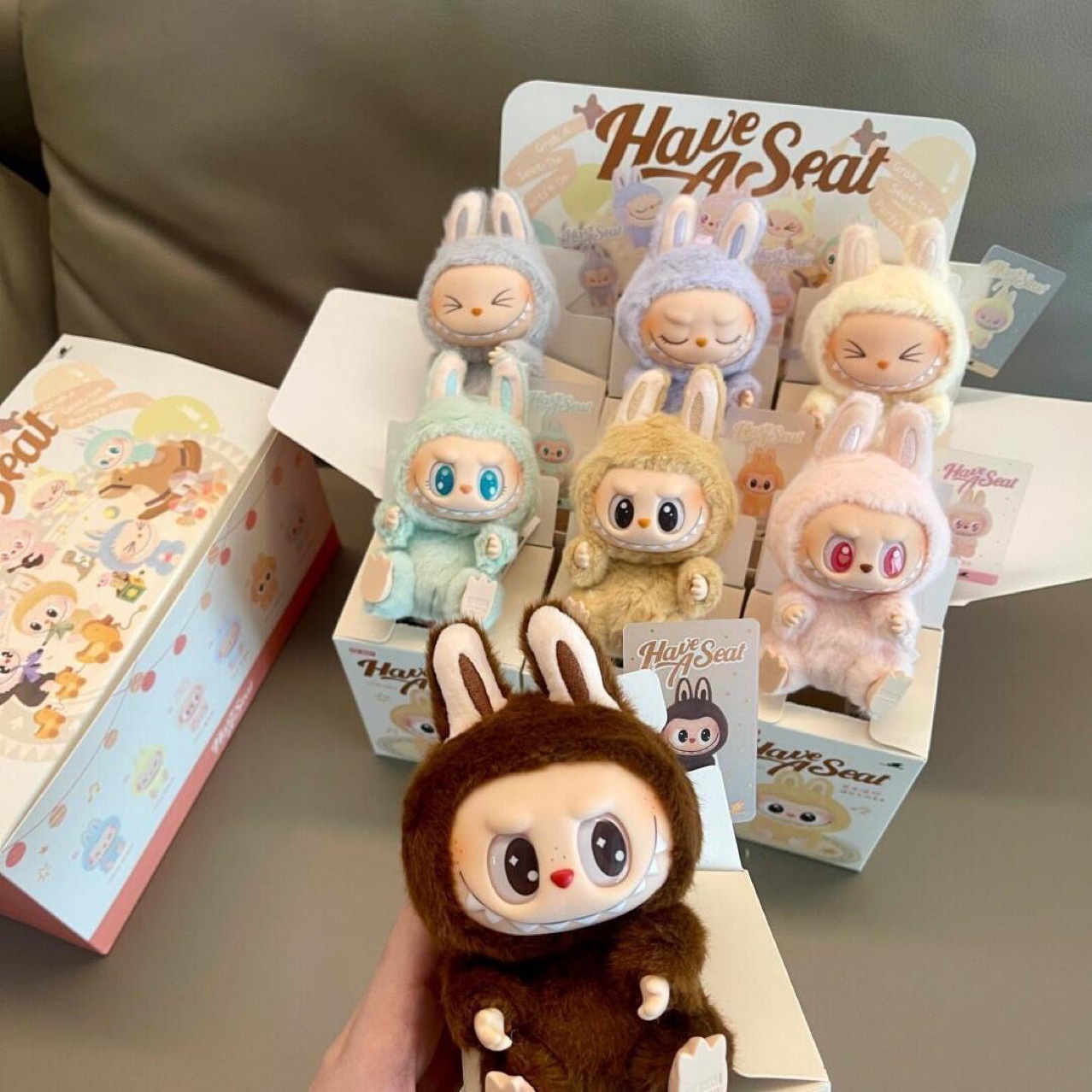 labubu V3 V2 V1 Monsters Big Into Energy SeriesBlind Box Kawaii Figure Face doll clothes Doll Keychain Decor Gift blind bag with box
