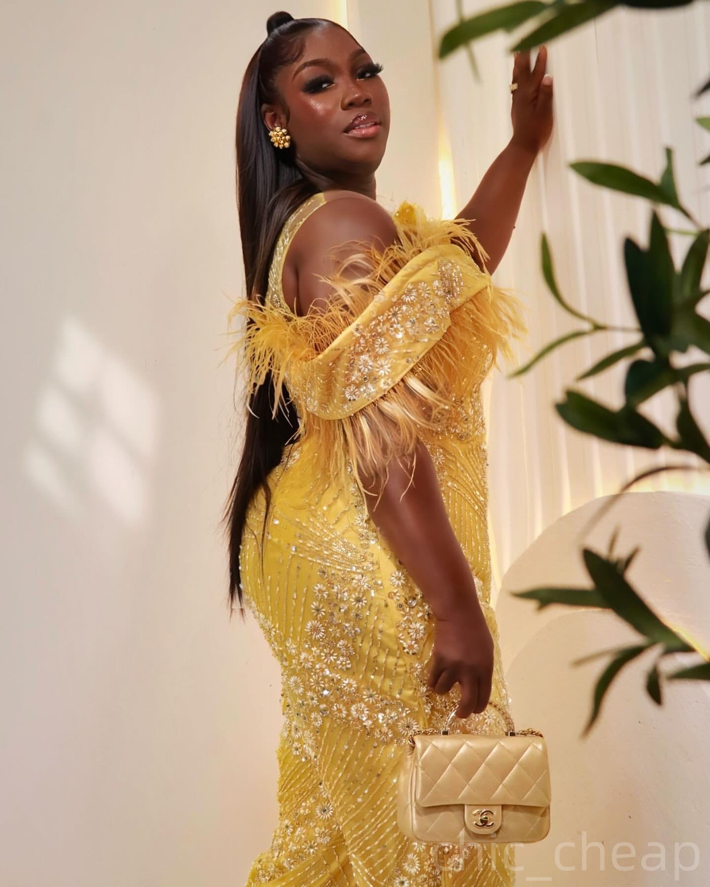 Yellow Sheath Prom Jumpsuits Dresses 2025 Sequined Feather Evening Formal Party Second Birthday Engagement Gowns Plus Size Dress For Special Occasions