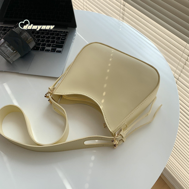 for Women Spring Summer 2025 New Commuter Fashion Versatile Crossbody High-end Niche Ins Shoulder Bag
