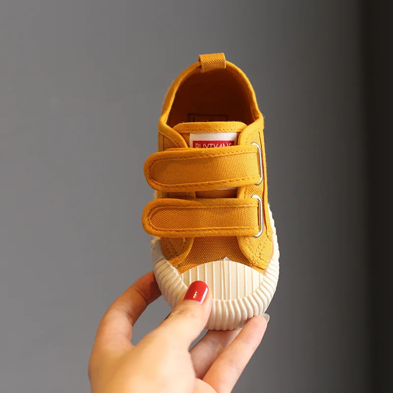 Kids Canvas Shoes for Boys and Girls Spring Autumn Hook and Loop Shoes Soft Bottom Breathable students Biscuit Shoes Childrens 250613