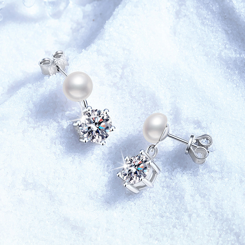 S925 Sterling Silver Stud Earrings with Natural Freshwater Pearls and 1-Carat Moissanite, Classic Six-Claw Design, High-End Women's Earrings, Who
