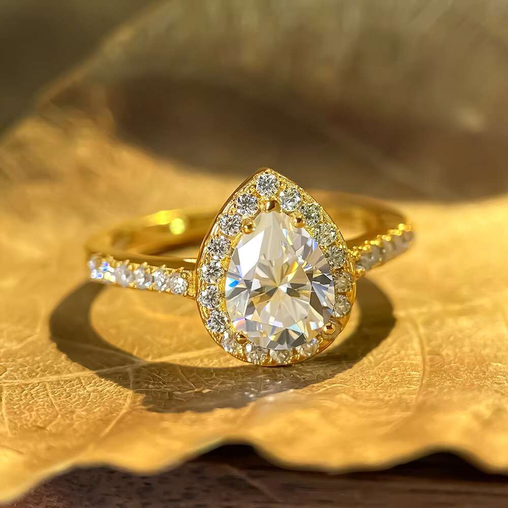 FOXI Fancy Shape Jewellery 1.5Ct halo Ring Gold Plated with Pear Moissanite Diamond 925 Sterling Silver Moissanite Wedding Ring