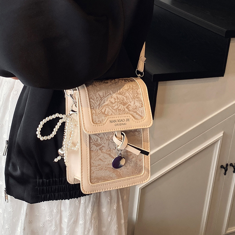 Ladies niche bag summer new trend fashionable women s slanted phone bag designer trend bag ladies single shoulder small square bag