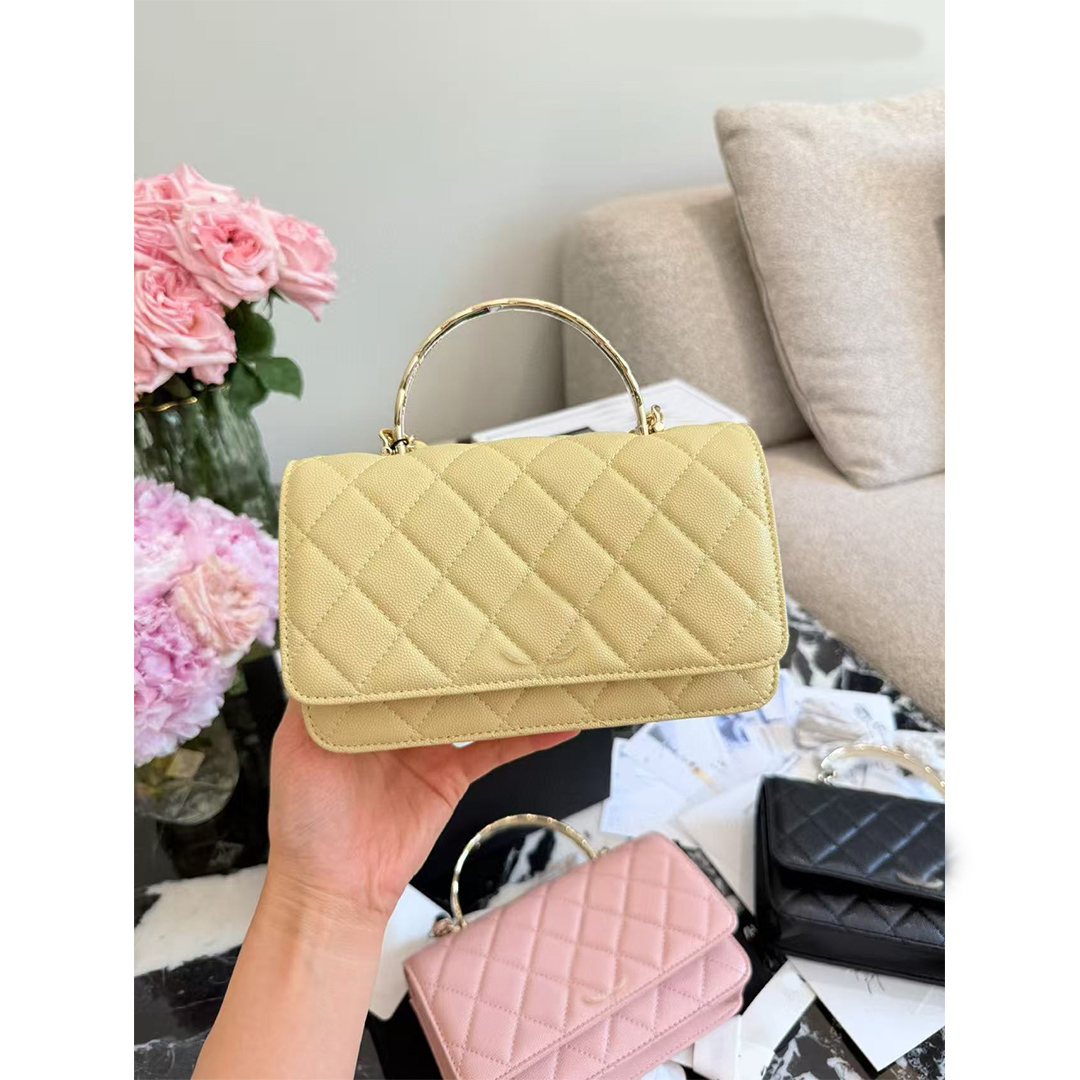 2025 New Designer Bag Shoulder Bag Luxury Bag High Quality Women's handbag Purse Underarm Bag Leather Crossbody bag Chain bag Diamond Lattice Handle bag Travel bag D7