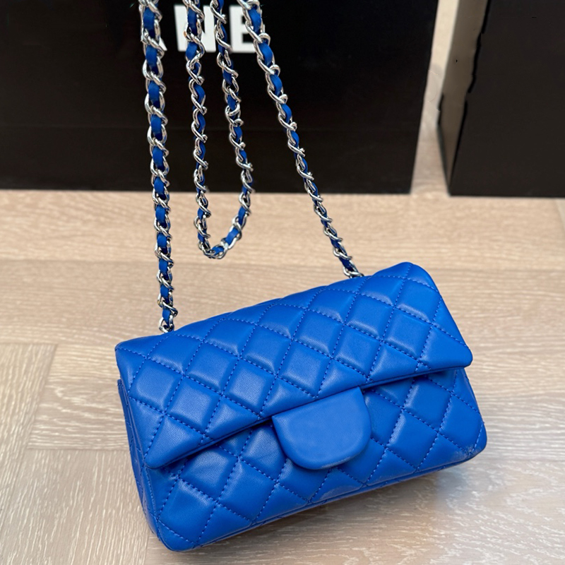 Cf Silver Chain Ladies Designer Mini Shoulder Bag Classic Flap 20cm Lambskin Leather Diamond Lattice Letter Metal Hardware Stylish Crossbody Coin Purses Makeup Bag