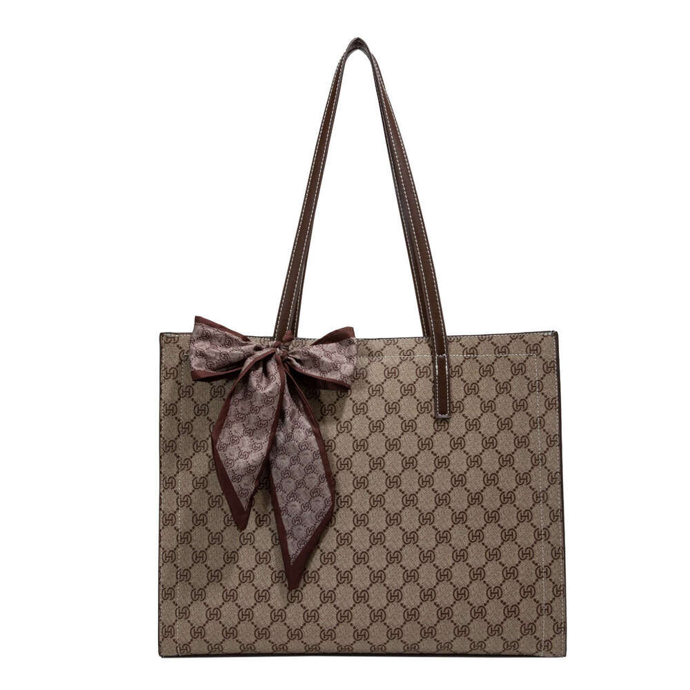 Women's Bags Designer Single Shoulder Hot Sale Old Flower Women's High-End Underarm Fashion Large Capacity Ladies Commuter Bag